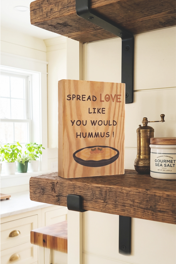 Spread love Hummus